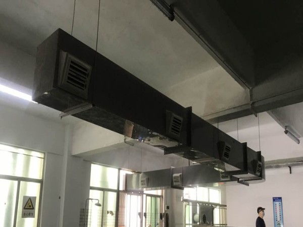 注塑車間安裝環(huán)?？照{(diào)的效果